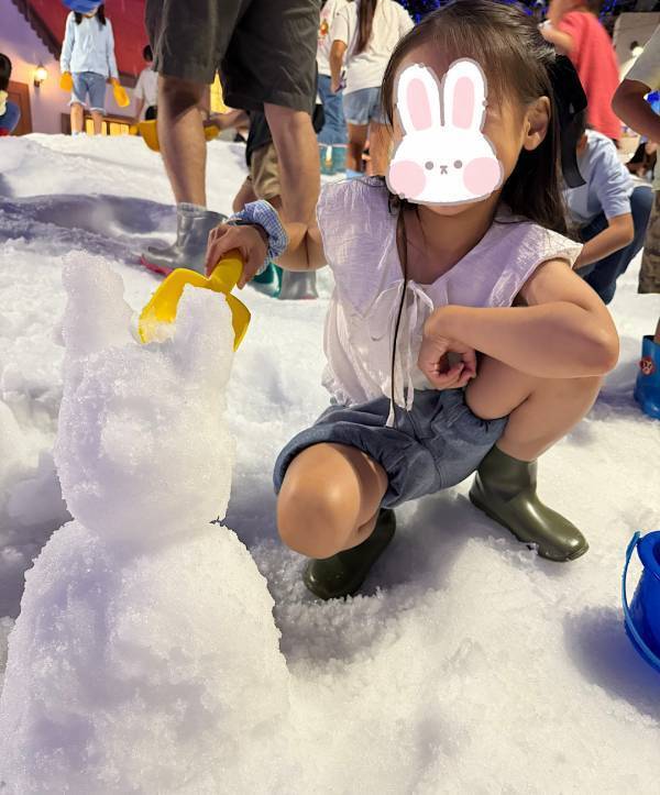 真夏に雪遊び！？駅直結の室内遊び場【東京あそびマーレ】が最高すぎた！ | HugMug