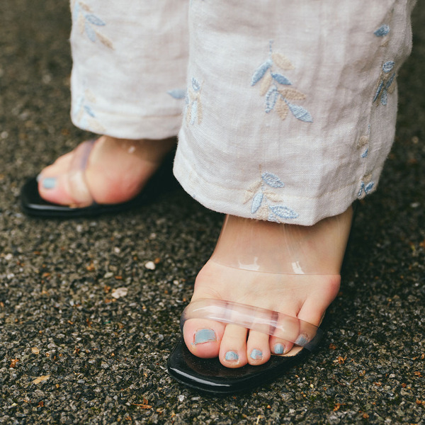 透け感ある長袖でちょっと秋を先取り！6(ROKU)のトップスが超使える | HugMug