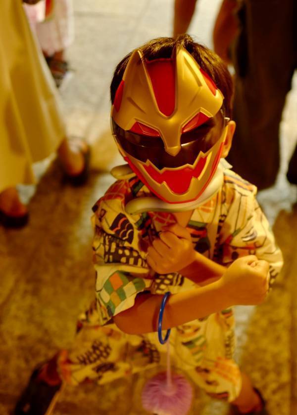 「東京＆山梨、家族で過ごす夏休み」武智志穂の沖縄でのんびり双子育児 Vol.60 | HugMug