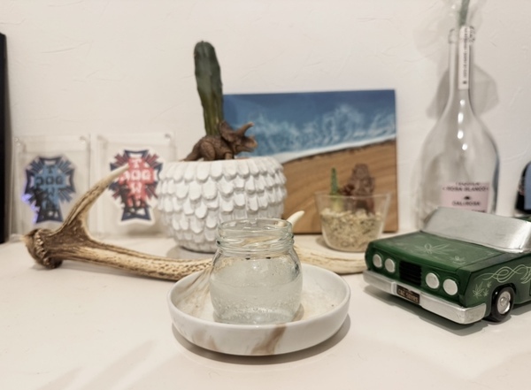 【親子で工作】自由研究にも！保冷剤を使った消臭剤作り | HugMug