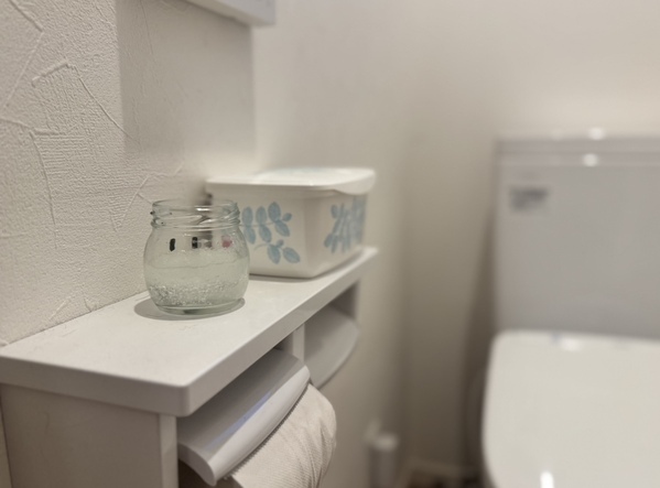 【親子で工作】自由研究にも！保冷剤を使った消臭剤作り | HugMug