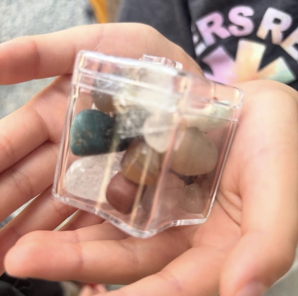 洞窟内は真夏でも17℃！【地底王国 美川ムーバレー】で謎解き冒険＆宝石探し体験 | HugMug