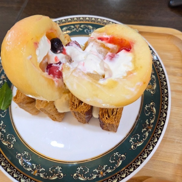 桃好き必見！【夏限定】桃スイーツが楽しめるカフェ３選 | HugMug