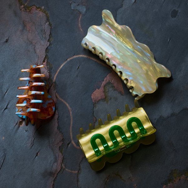 忙しい朝でも即おしゃれ！今どきヘアアクセ6選。美容師ママがやってる可愛い付け方【ボブ&amp;ロング必見】 | HugMug