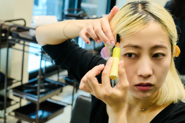 忙しい朝でも即おしゃれ！今どきヘアアクセ6選。美容師ママがやってる可愛い付け方【ボブ&amp;ロング必見】 | HugMug
