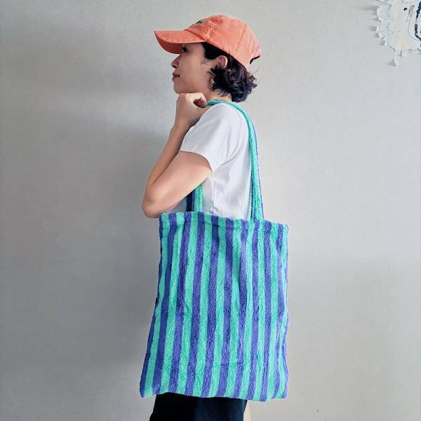 【3COINS】大人気「SHIMA!SHIMA!」から新たにトートバッグ登場！新色タオルも可愛い | HugMug