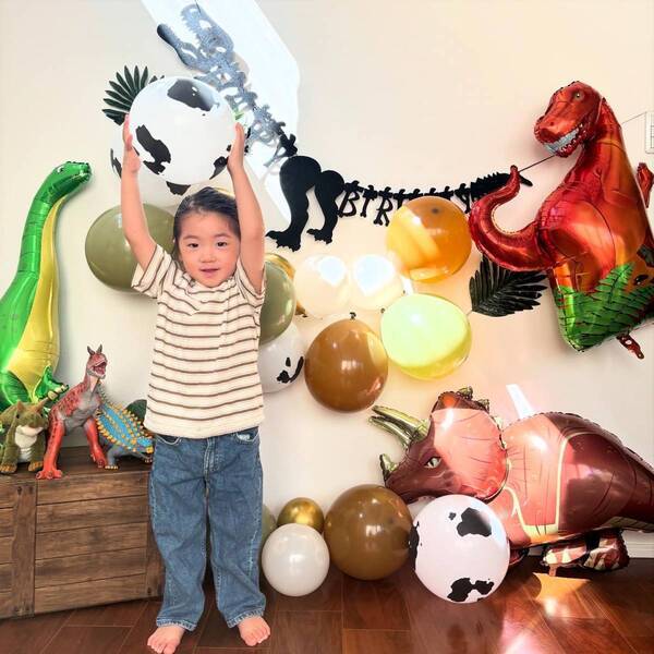 恐竜好き必見【誕生日】Amazonで揃う飾りつけ＆オーダーケーキでお祝い | HugMug