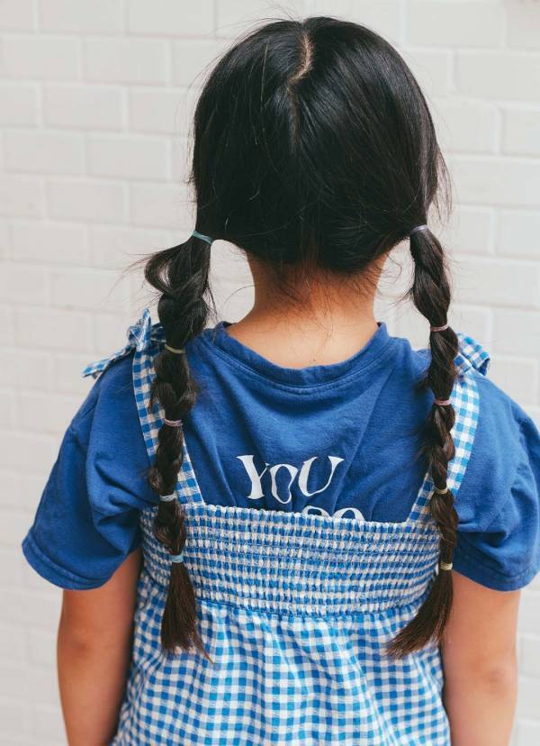 ニットビスチェで一足先に秋気分♪ 暑い9月でも着たいモノトーンコーデ術 | HugMug