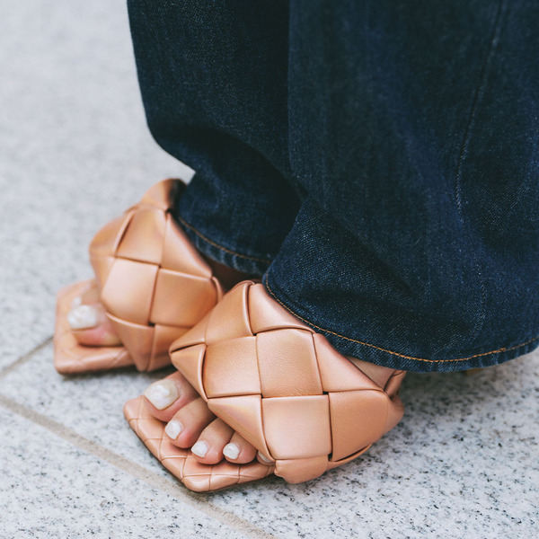 ハイブラをさりげなく！ これぞカジュアルコーデのお手本 | HugMug