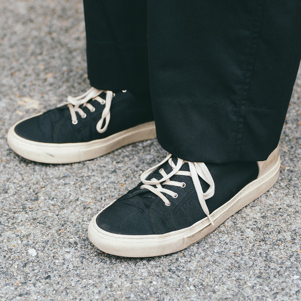 きれいめカジュアルでお出かけコーデ。シンプルなのにこなれ見えはカラー使いにあり！ | HugMug