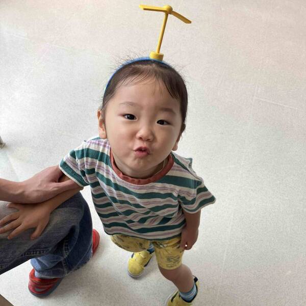 柄×色合わせでさりげなくリンクが気分！ドラえもんに会いに行くコーディネート【さあやの親子コーデログ】 | HugMug