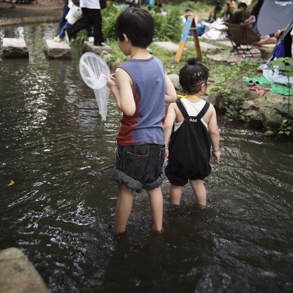 【子連れフェスデビュー】におすすめ！無料で音楽＆川遊びができる”ITAMI GREEN JAM”体験レポ | HugMug