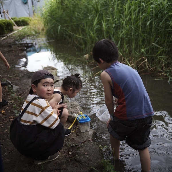 【子連れフェスデビュー】におすすめ！無料で音楽＆川遊びができる”ITAMI GREEN JAM”体験レポ | HugMug