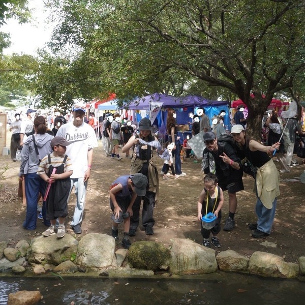 【子連れフェスデビュー】におすすめ！無料で音楽＆川遊びができる”ITAMI GREEN JAM”体験レポ | HugMug