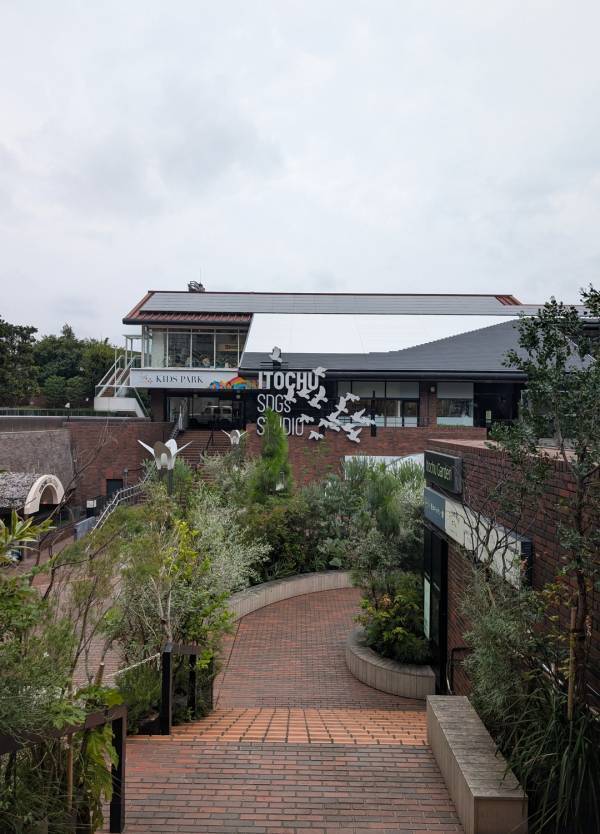 【2025最新】都内で子どもと行きたい！ 体験型SDGs施設「ITOCHU」の全貌を徹底レポ | HugMug