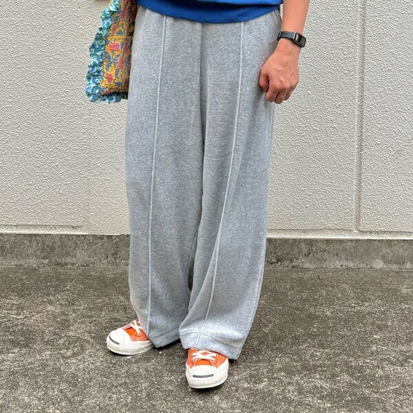 【niko and…】新作神ボトム！思わず2色買いした2WAYベロアパンツ | HugMug