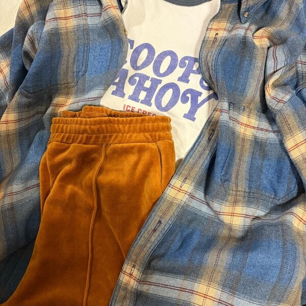 【niko and…】新作神ボトム！思わず2色買いした2WAYベロアパンツ | HugMug