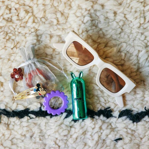 親子コーデ・バッグの中身・子育て全部見せ！【VOL.3『Uhr』ディレクター・濱中鮎子さん】 | HugMug