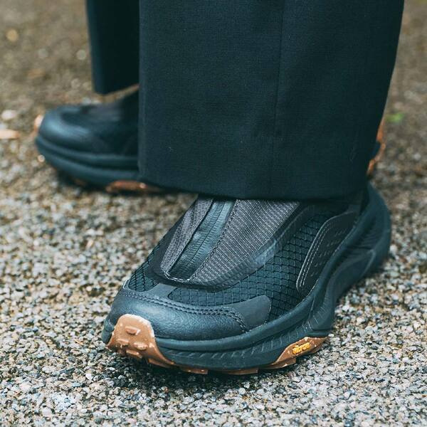 秋のトレンド「ブラウン」はこう着る！ ニットビスチェで技ありコーデ | HugMug