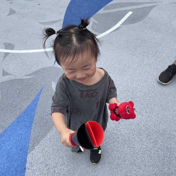 お台場新名所【TOYOTAアリーナ東京】で子連れバスケ観戦！キッズエリアやファミリールームなど嬉しい設備満載 | HugMug