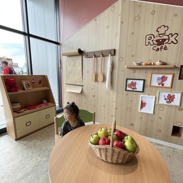 お台場新名所【TOYOTAアリーナ東京】で子連れバスケ観戦！キッズエリアやファミリールームなど嬉しい設備満載 | HugMug