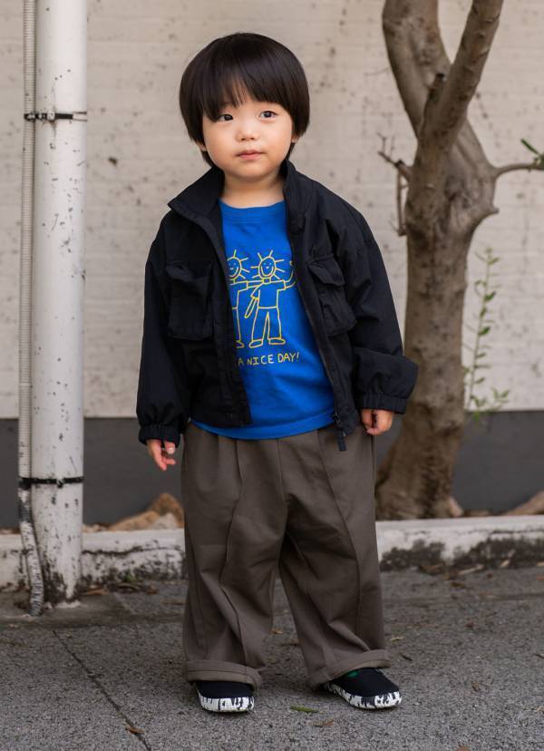 美容師夫婦による定番シャツのモードな着こなし術 | HugMug