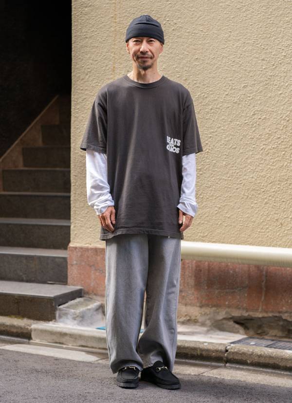 最旬デニムコーデ！ 淡めカラーで軽やか秋コーデに変身 | HugMug