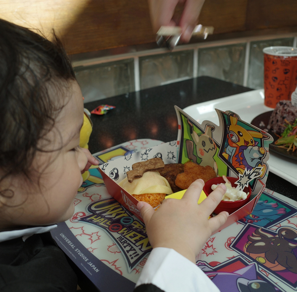 【USJハロウィン2025】3歳児と行く！鬼滅の刃の仮装で楽しむ子連れ体験レポ | HugMug