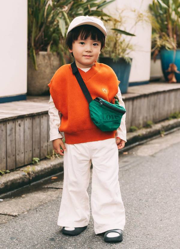 着回し力抜群なベストアウターがつかえる！ 秋のキレイめカジュアルコーデ | HugMug