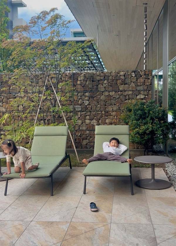 「隈研吾デザイン・宮崎シティホテル宿泊レポ」武智志穂の沖縄でのんびり双子育児 Vol.62 | HugMug