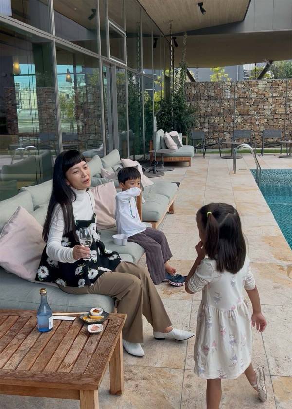 「隈研吾デザイン・宮崎シティホテル宿泊レポ」武智志穂の沖縄でのんびり双子育児 Vol.62 | HugMug