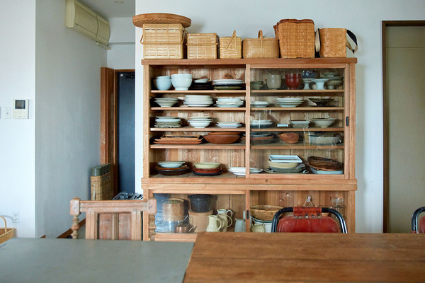 センスのいい家族が暮らす家【食器棚6選】 | HugMug