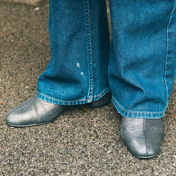 【ユニクロ】のニットがビスチェに変身！ おしゃれママのレイヤードコーデ術 | HugMug