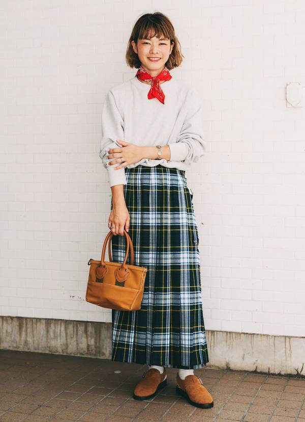 万能スウェットをおしゃれにアップデート！ 秋色であったか親子コーデ | HugMug