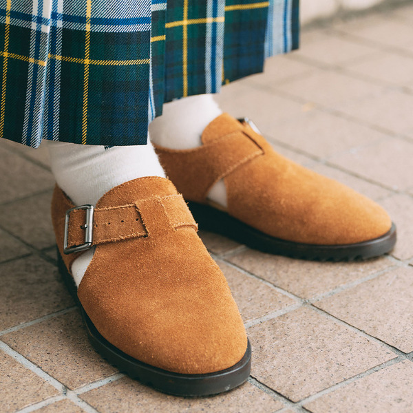 万能スウェットをおしゃれにアップデート！ 秋色であったか親子コーデ | HugMug