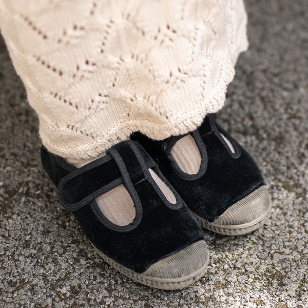 「ZARA」でつくる秋コーデがおしゃれ！季節感を意識した素材選びに拍手！ | HugMug