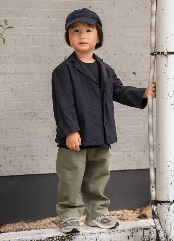 「ZARA」でつくる秋コーデがおしゃれ！季節感を意識した素材選びに拍手！ | HugMug