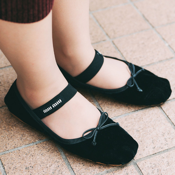 「ZARA」でつくるコーデが可愛すぎ！ トーンを揃えた秋の親子リンク | HugMug