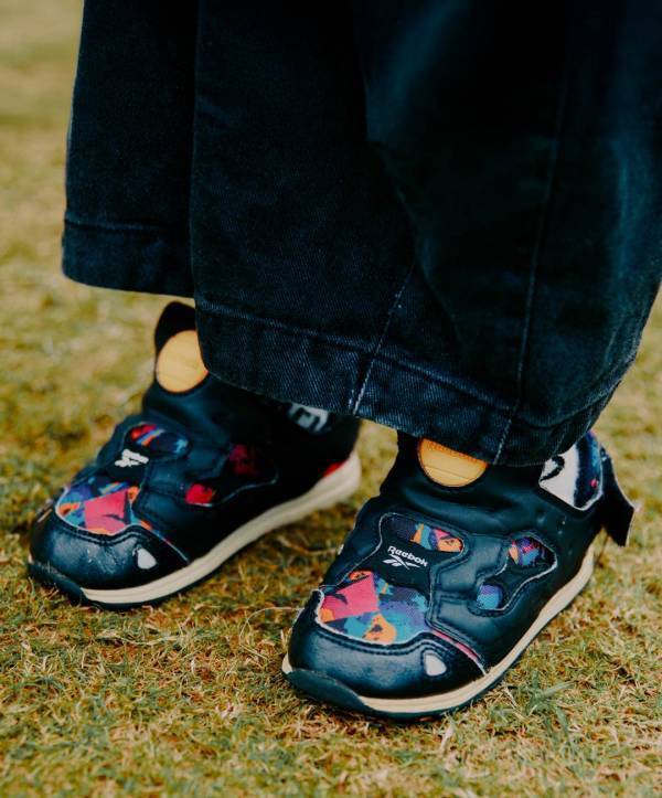 【関西おしゃれキッズスナップ】注目度120％！派手柄スニーカー7選 | HugMug