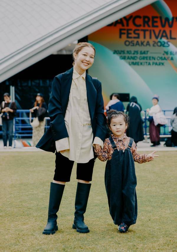 【関西おしゃれキッズスナップ】注目度120％！派手柄スニーカー7選 | HugMug