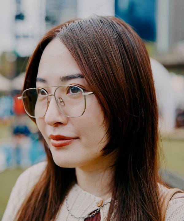 【関西おしゃれママ＆パパスナップ】今どきの“盛れる”メガネ7選 | HugMug