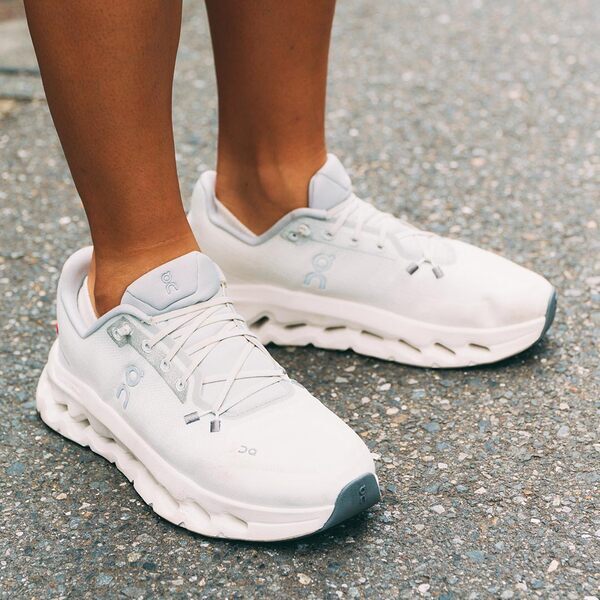 【おしゃれファミリーSNAP】ハイブランドMIXで街へお出かけカジュアルスタイル | HugMug