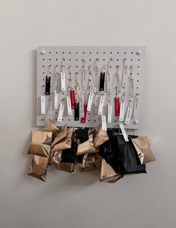 クリスマスまで毎日楽しい♡わが家自慢の「アドベントカレンダー」8選 | HugMug