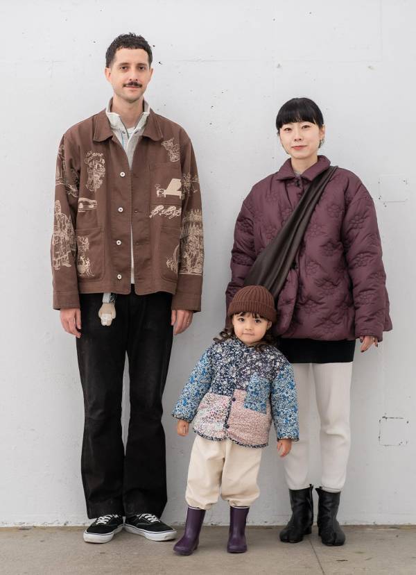 【アウター】花柄・刺繍のアウターが可愛い！ 冬のおしゃれファミリースナップ | HugMug