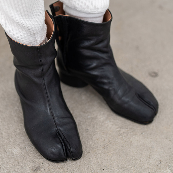 【アウター】花柄・刺繍のアウターが可愛い！ 冬のおしゃれファミリースナップ | HugMug