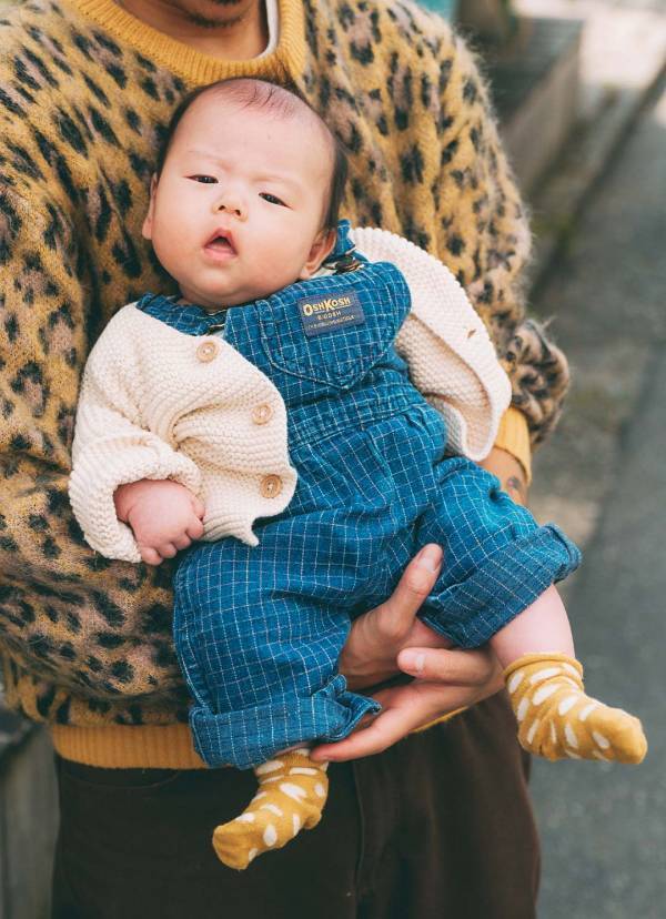 古着MIXでおしゃれ度爆上げ！ サロペットリンクした冬のファミリーコーデ | HugMug