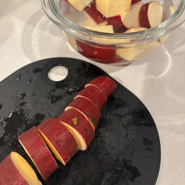 材料はたったの4つ！15分でできる超簡単【大学芋】のつくりかた | HugMug