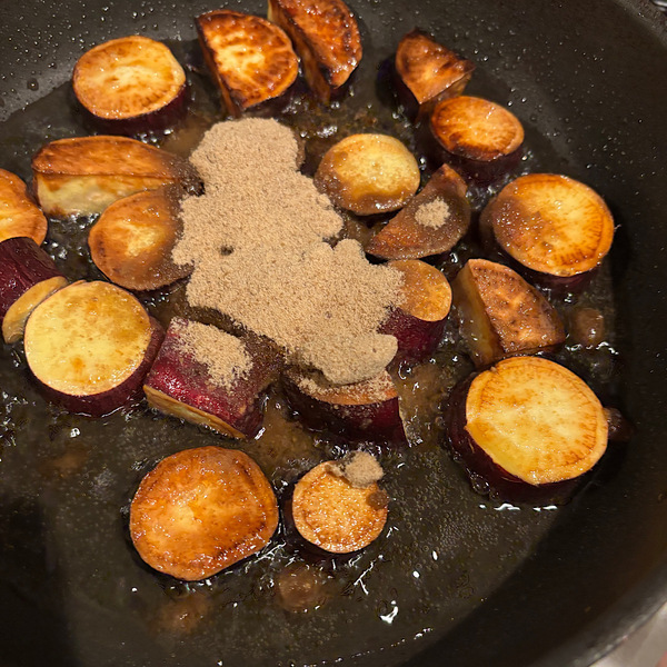 材料はたったの4つ！15分でできる超簡単【大学芋】のつくりかた | HugMug