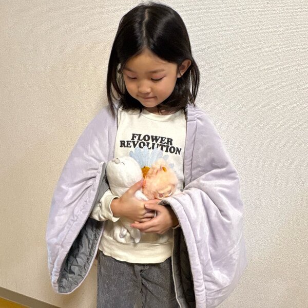 お気に入り登録2000件越え！【3COINS】4wayブランケットが万能すぎる | HugMug