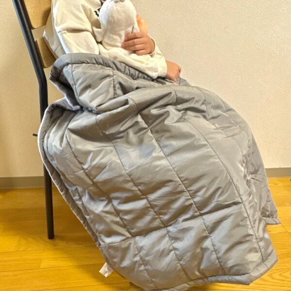 お気に入り登録2000件越え！【3COINS】4wayブランケットが万能すぎる | HugMug